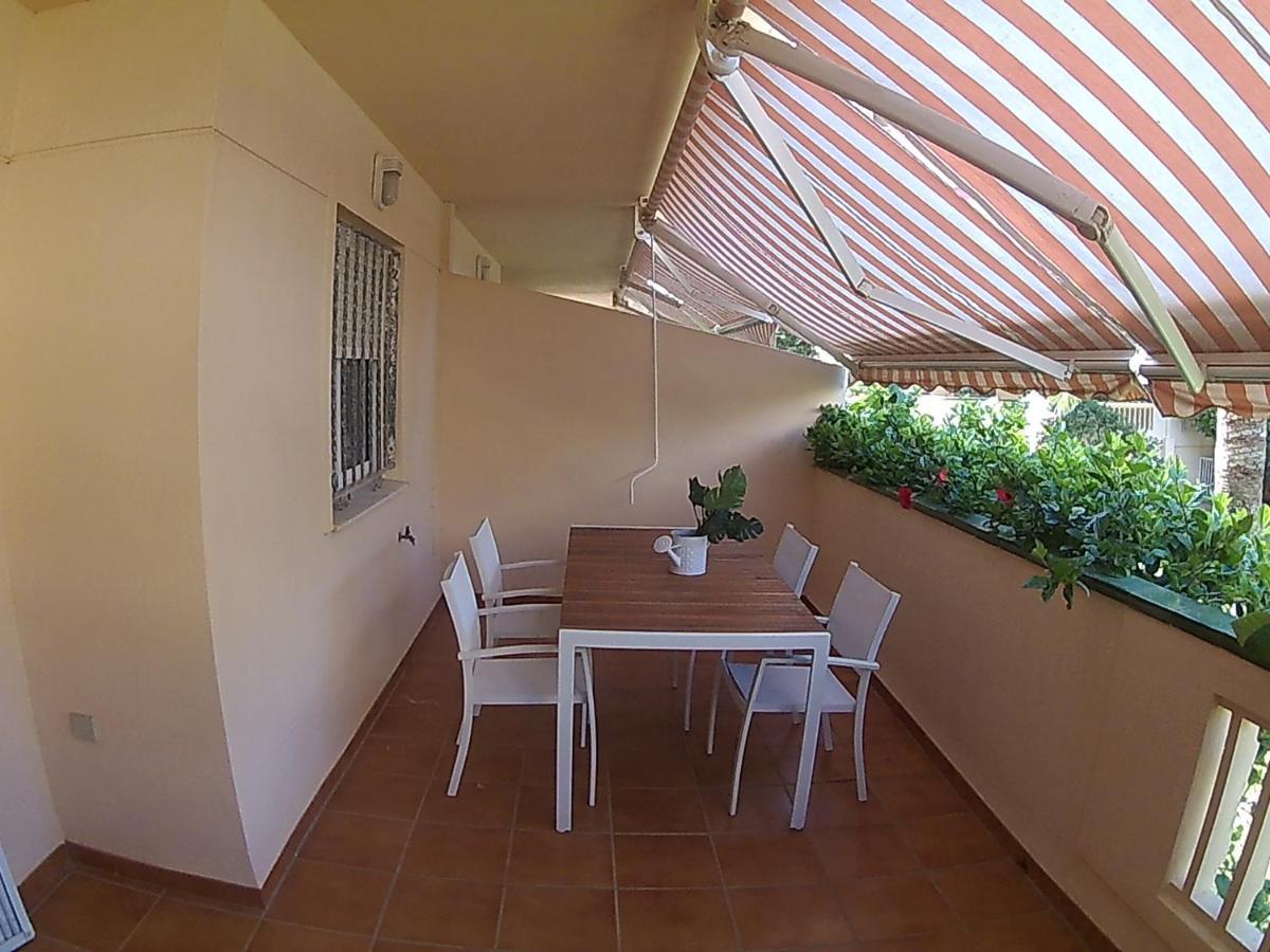 Bonito apartamento en primerla linea de playa Dénia Exterior foto