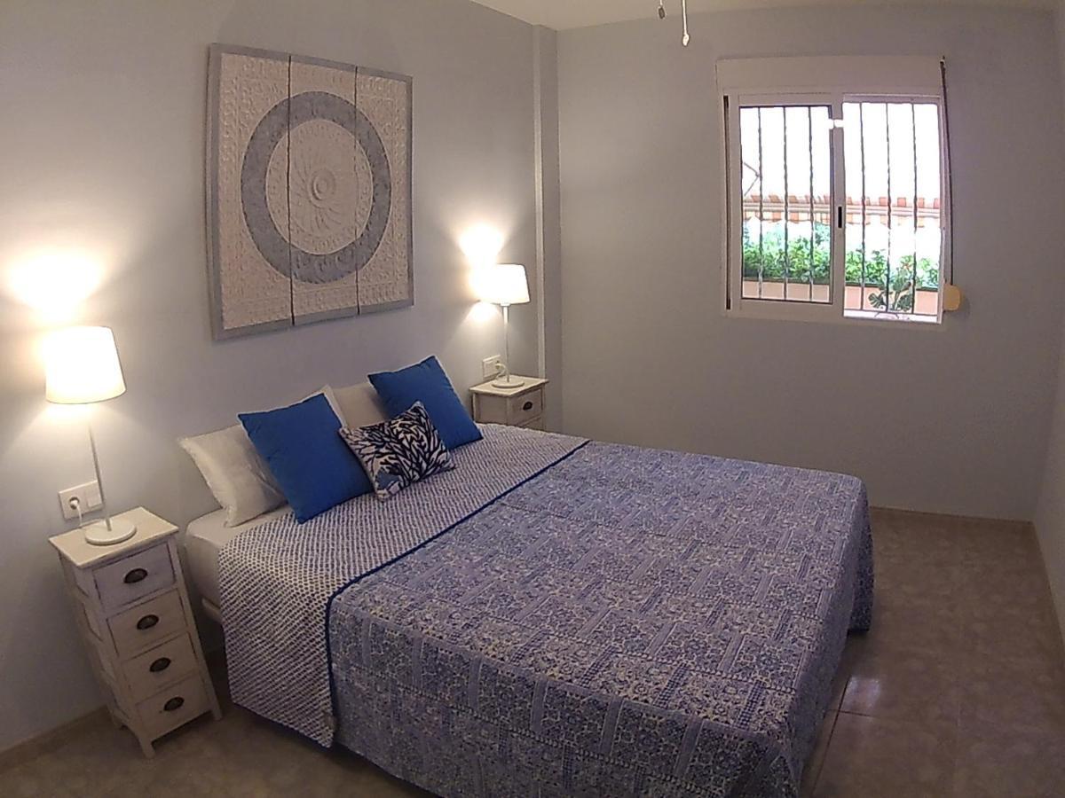 Bonito apartamento en primerla linea de playa Dénia Exterior foto